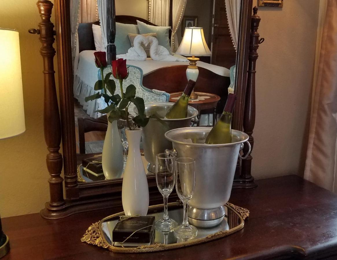 The Lion And The Rose Bed And Breakfast Asheville Exterior foto