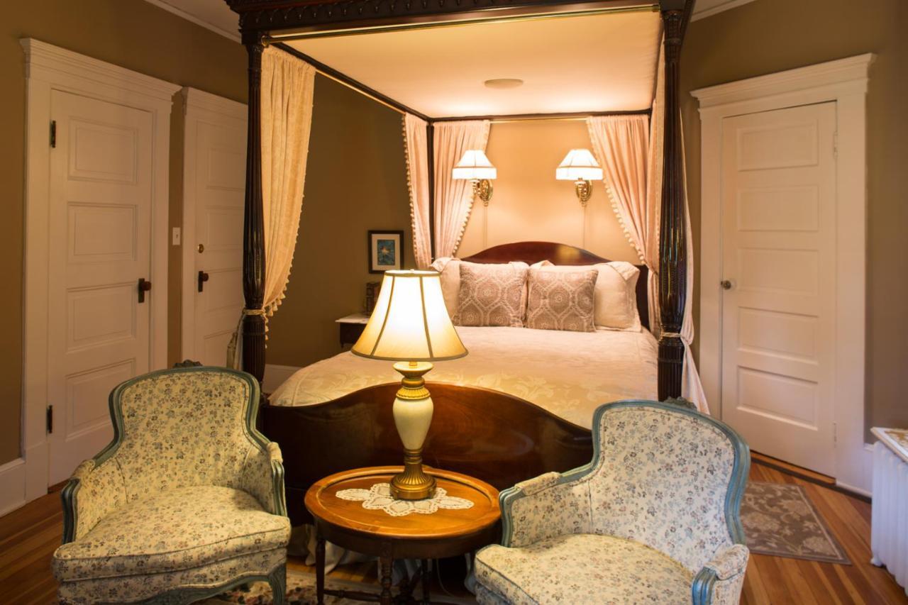 The Lion And The Rose Bed And Breakfast Asheville Exterior foto